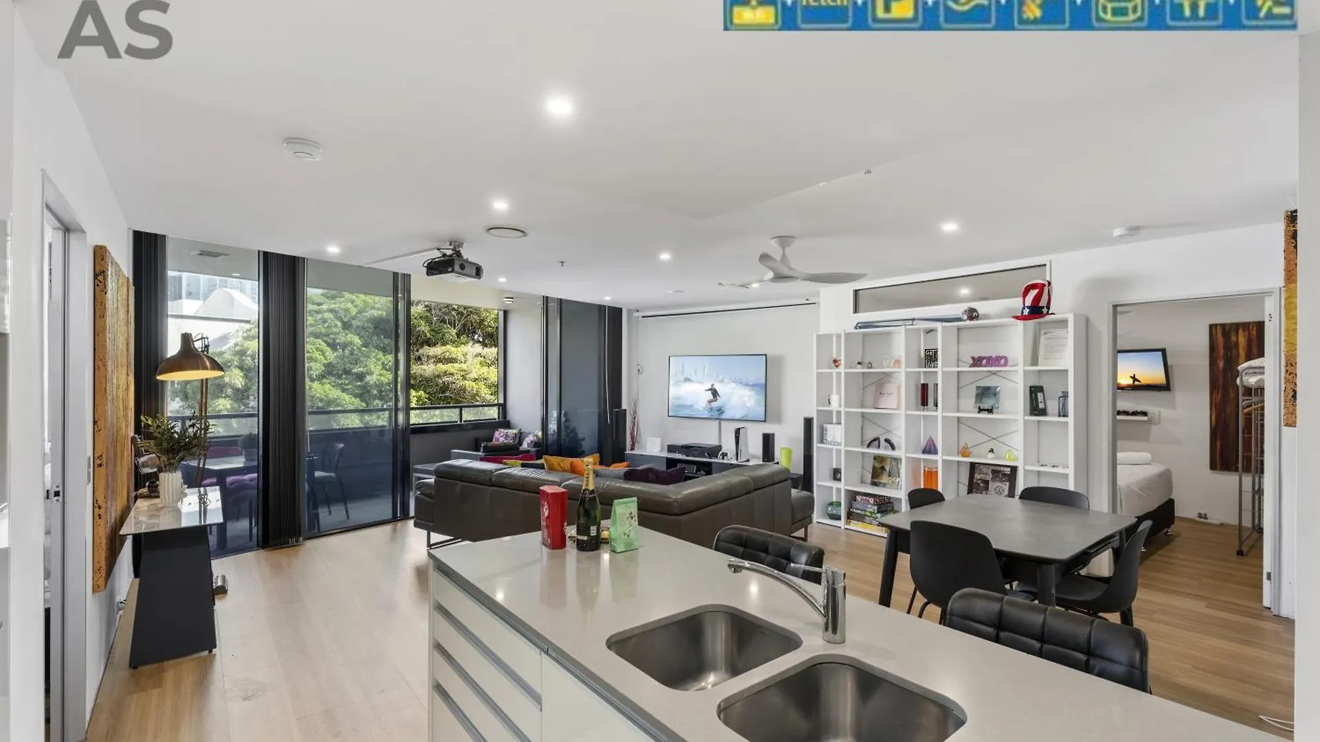 Circle On Cavill - Private Apartments - Apartment Stay Χρυσή Ακτή